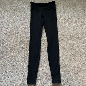 lululemon wunder under